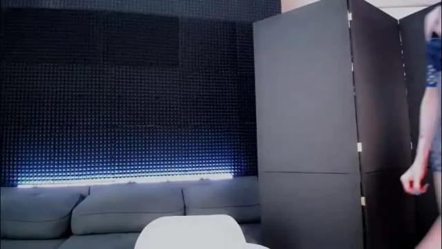 Image 3 of milena_hardy Stream on Chaturbate on 25 days ago