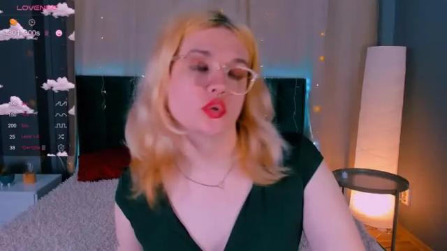 Image 6 of milena_with_secret Stream on Chaturbate on 12 months ago