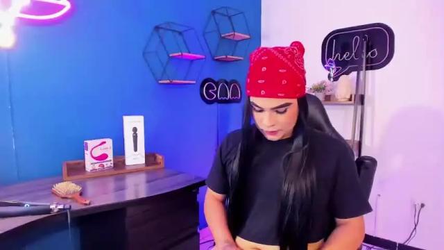 Image 8 of miley_cute_22 Stream on Chaturbate on 17 months ago