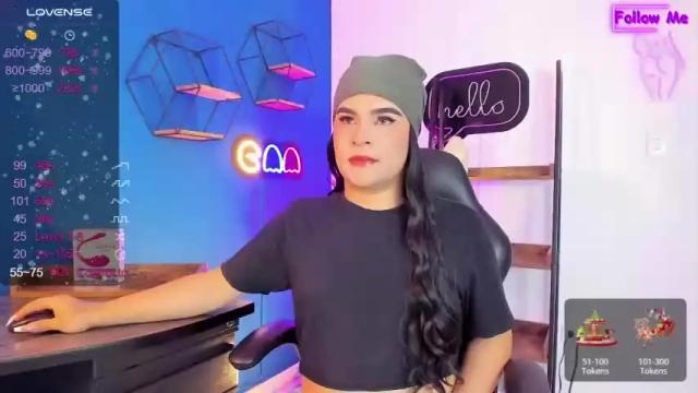 Image 2 of miley_cute_22 Stream on Chaturbate on 17 months ago