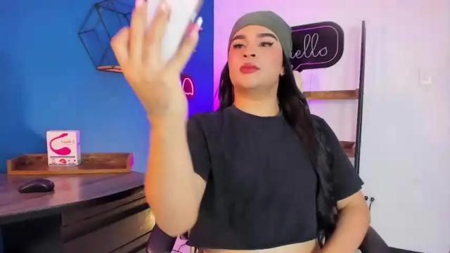 Thumbnail 3, miley_cute_22's Stream at Chaturbate, 16 months ago