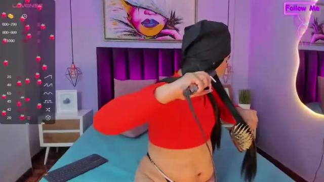Image 4 of miley_cute_22 Stream on Chaturbate on 16 months ago