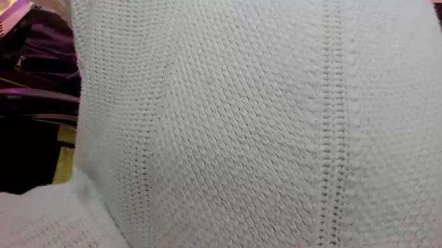 Image 7 of miley_cute_22 Stream on Chaturbate on 16 months ago