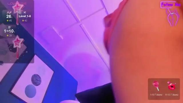 Image 6 of miley_cute_22 Stream on Chaturbate on 24 months ago