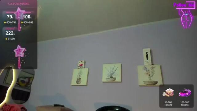 Image 10 of miley_cute_22 Stream on Chaturbate on 16 months ago