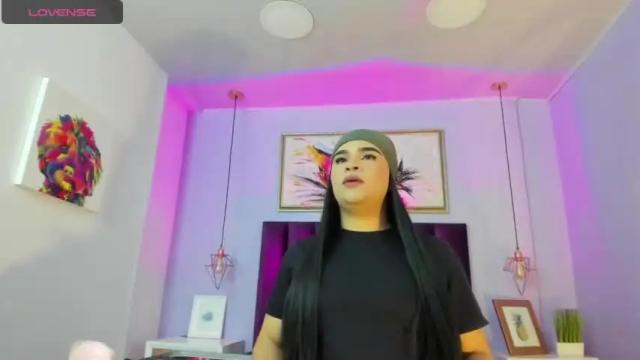 Image 3 of miley_cute_22 Stream on Chaturbate on 16 months ago