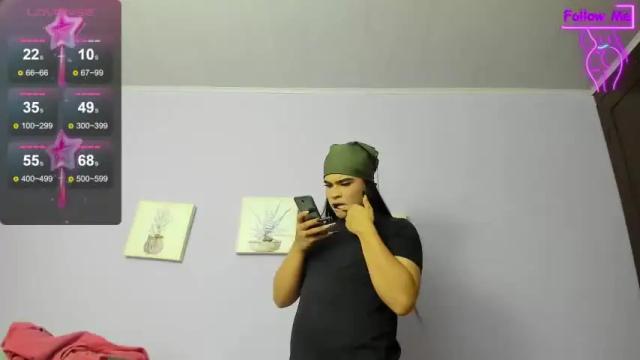 Thumbnail 3, miley_cute_22's Stream at Chaturbate, 16 months ago