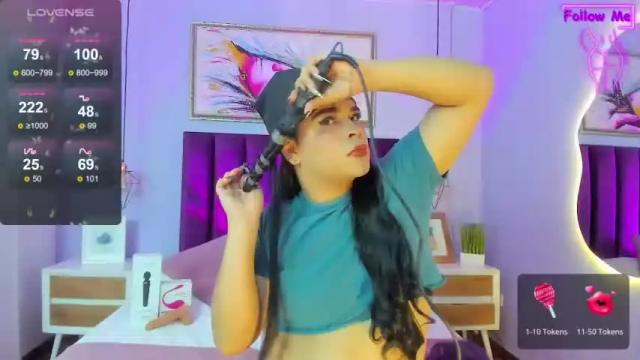 Image 3 of miley_cute_22 Stream on Chaturbate on 16 months ago