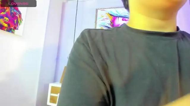 Image 8 of miley_cute_22 Stream on Chaturbate on 16 months ago