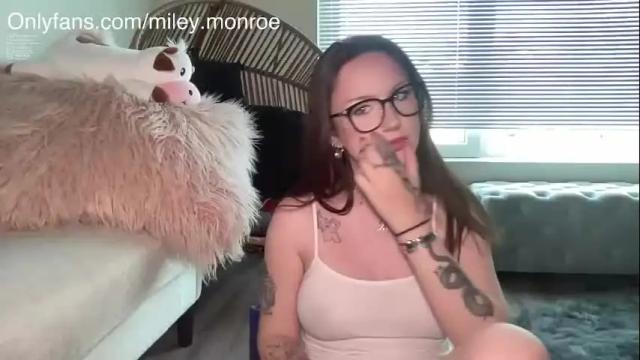 Image 11 of miley_monroee Stream on Chaturbate on 1 day ago