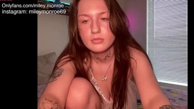 Image 12 of miley_monroee Stream on Chaturbate on 4 months ago
