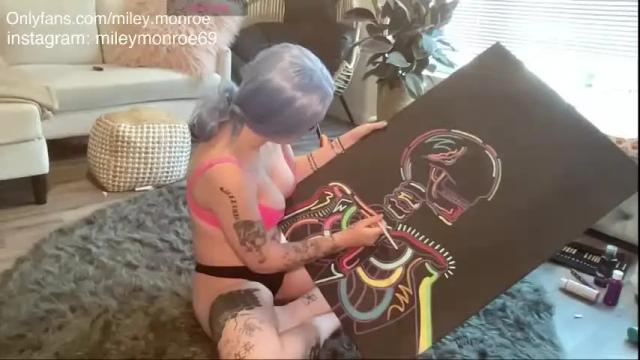 Image 10 of miley_monroee Stream on Chaturbate on 4 months ago