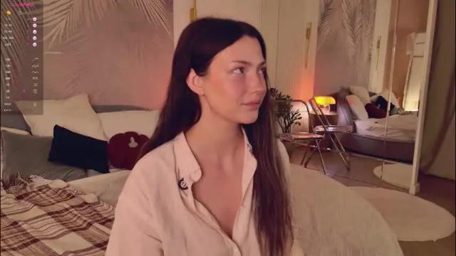 Image 8 of miley_smile Stream on Chaturbate on 2 months ago