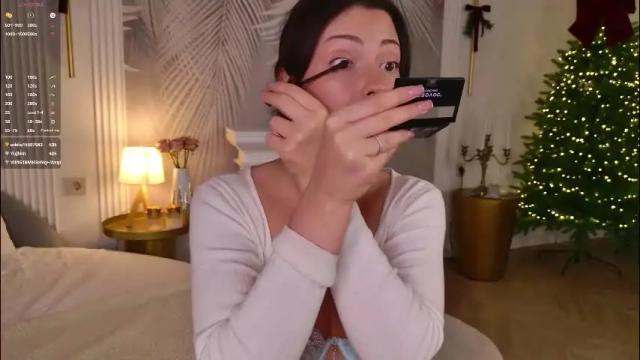 Image 3 of miley_smile Stream on Chaturbate on 1 month ago