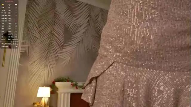 Image 3 of miley_smile Stream on Chaturbate on 26 days ago