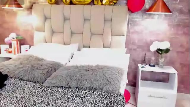 Image 8 of mileyb24 Stream on Chaturbate on 28 days ago