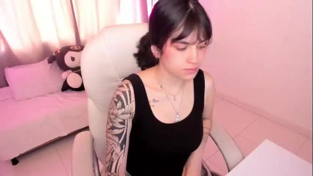 Image 6 of mileyberry Stream on Chaturbate on 1 month ago