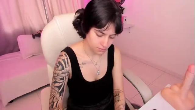 Image 7 of mileyberry Stream on Chaturbate on 1 month ago