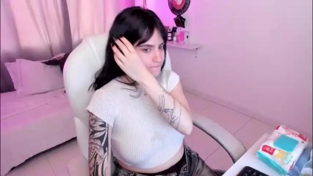 Image 11 of mileyberry Stream on Chaturbate on 1 month ago