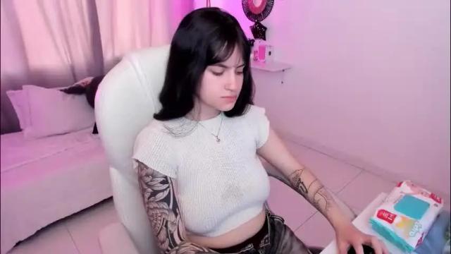 Image 8 of mileyberry Stream on Chaturbate on 1 month ago