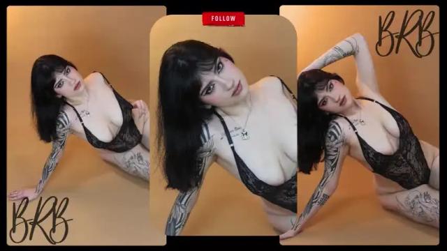 Image 3 of mileyberry Stream on Chaturbate on 1 month ago