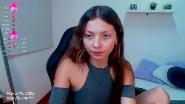 Thumbnail 1, mileybunny111's Stream at Chaturbate, 17 months ago