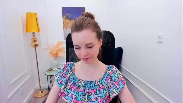 Image 11 of mileygloss Stream on Chaturbate on 8 days ago