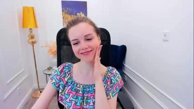 Image 4 of mileygloss Stream on Chaturbate on 8 days ago