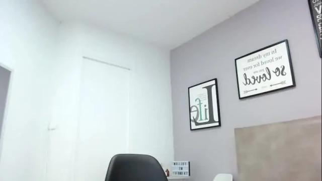 Image 6 of mileyhudson Stream on Chaturbate on 1 month ago