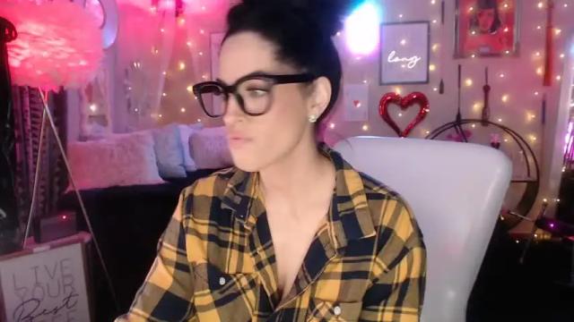 Image 3 of milf_lacey Stream on Chaturbate on 1 month ago