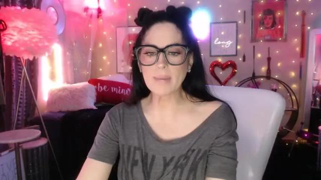 Image 3 of milf_lacey Stream on Chaturbate on 1 month ago