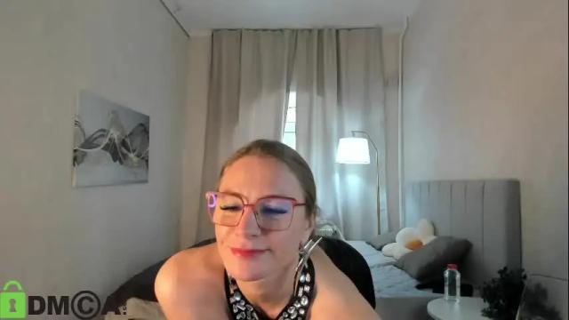 Image 3 of milf_tea Stream on Chaturbate on 15 days ago