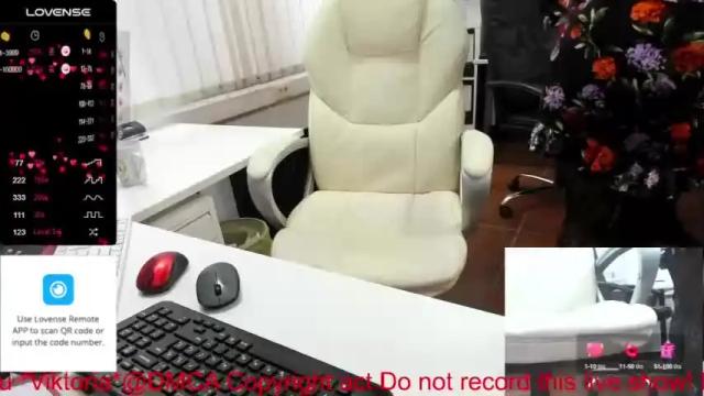Image 3 of milf_viktoria Stream on Chaturbate on 12 months ago