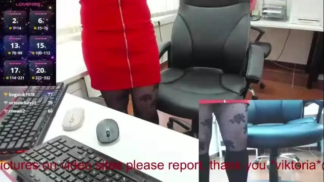 Image 3 of milf_viktoria Stream on Chaturbate on 11 days ago