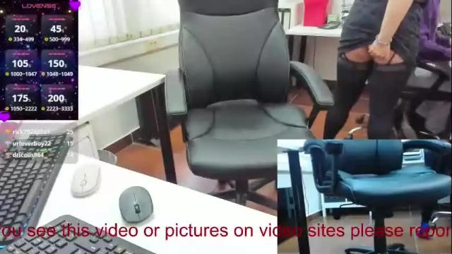 Image 8 of milf_viktoria Stream on Chaturbate on 16 days ago