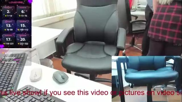 Image 3 of milf_viktoria Stream on Chaturbate on 16 days ago