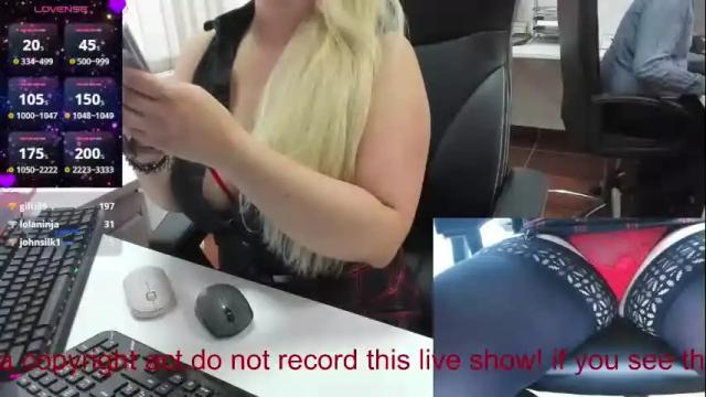Image 7 of milf_viktoria Stream on Chaturbate on 16 days ago