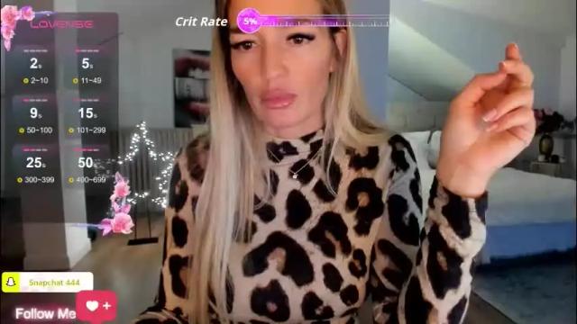 Image 10 of milfblondy Stream on Chaturbate on 15 days ago