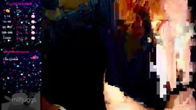 Image 3 of milfjuggs Stream on Chaturbate on 19 months ago
