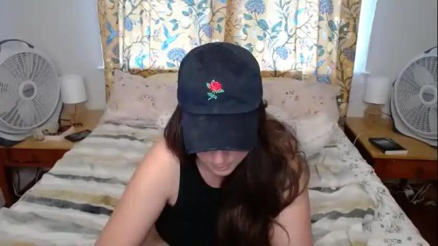 Image 4 of milfmonee Stream on Chaturbate on 3 days ago