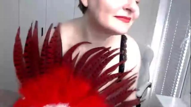 Image 3 of milfscarlette Stream on Chaturbate on 1 month ago
