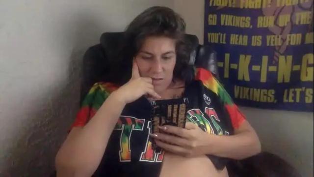 Thumbnail 3, milfsfreaky69's Stream at Chaturbate, 1 month ago