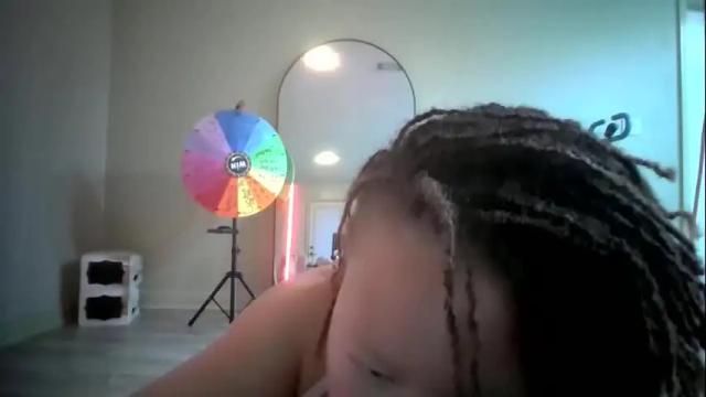 Image 10 of milfshakelounge Stream on Chaturbate on 4 months ago