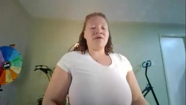 Image 4 of milfshakelounge Stream on Chaturbate on 4 months ago