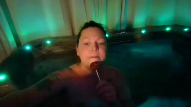 Image 2 of milfymel69 Stream on Chaturbate on 17 months ago