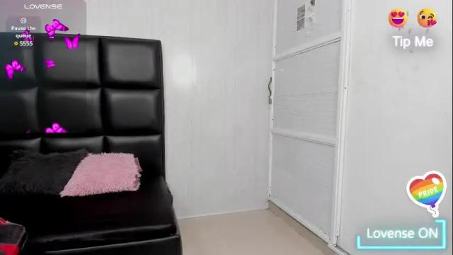 Image 10 of milk_max18 Stream on Chaturbate on 3 days ago
