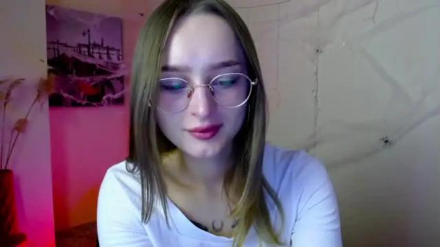Image 8 of milka_shy Stream on Chaturbate on 18 months ago