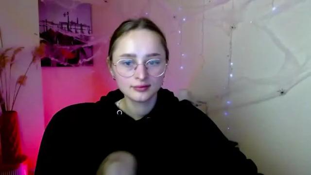 Image 8 of milka_shy Stream on Chaturbate on 18 months ago