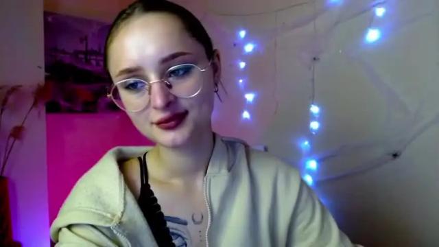 Image 11 of milka_shy Stream on Chaturbate on 18 months ago