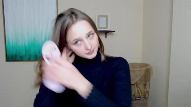 Image 12 of milka_shy Stream on Chaturbate on 17 months ago
